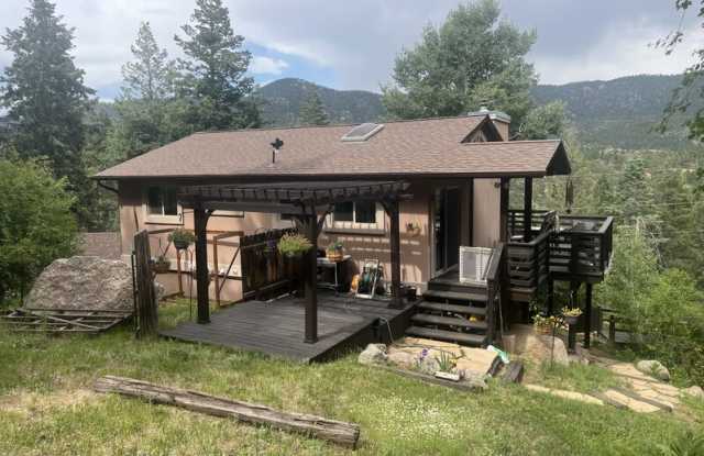 10753 Mountain Avenue - 10753 Mountain Avenue, Green Mountain Falls, CO 80819