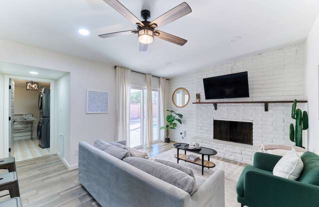 Furnished 3-Bedroom Tempe Home with Private Pool and Included Pool/Yard Service Gallery 4