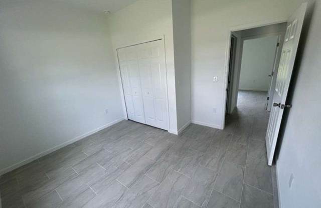 1701 NE 44th Terrace Gallery 4