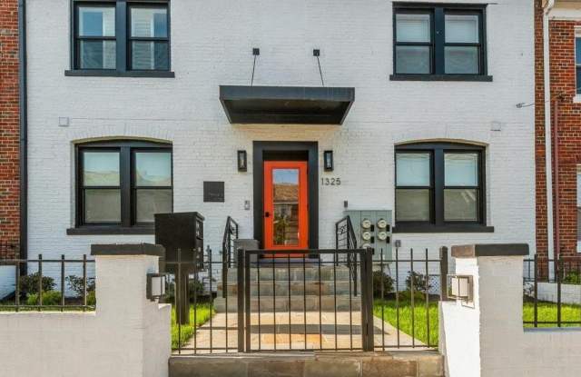 1325 ADAMS STREET NE photos photos