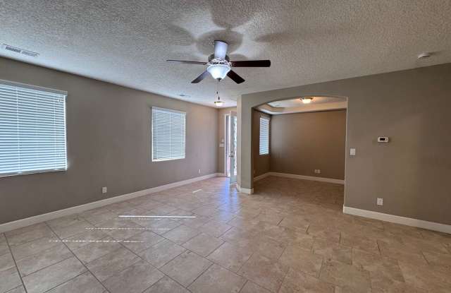 Luxurious 3 Bed 2 bath! Gallery 3