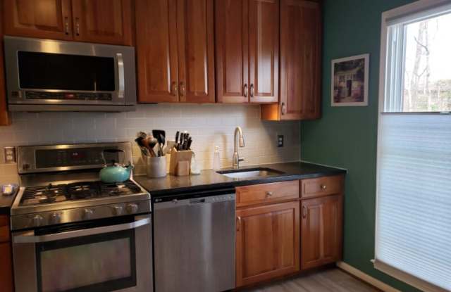 1512 Chatham Colony Court Gallery 3