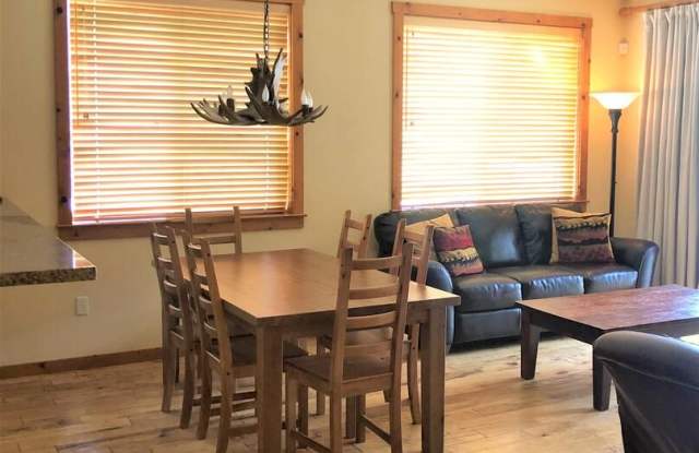 Two Bedroom Ski Lease in the Boulders Gallery 4
