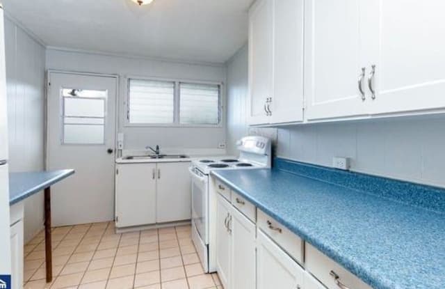 3760 Salt Lake Boulevard - 3760 Salt Lake Boulevard, Honolulu, HI 96818
