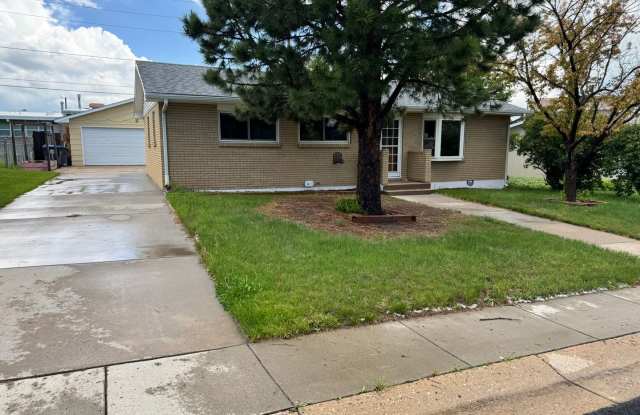 5 Bedroom ,3 bathroom Single Family Unit photos photos