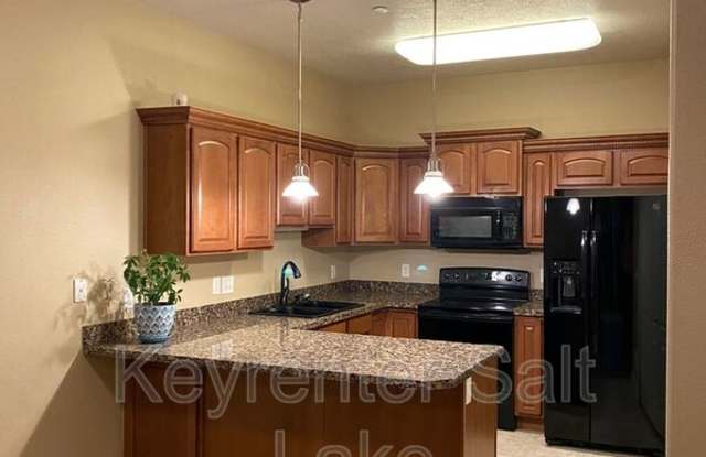 1174 E 3300 S photos photos