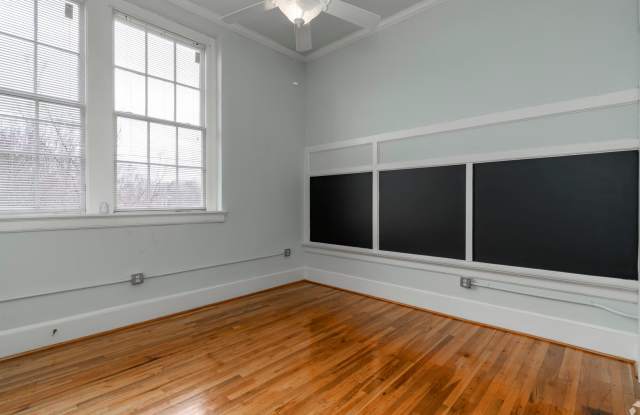 425 E. Washington Ave, 401-202 Gallery 2