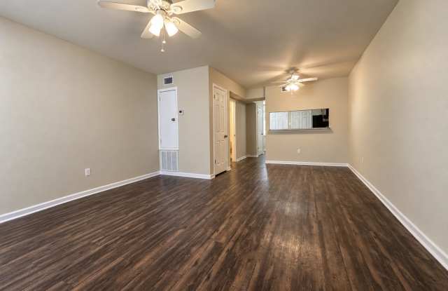 5975 Tullis Drive - 5981 Gallery 1