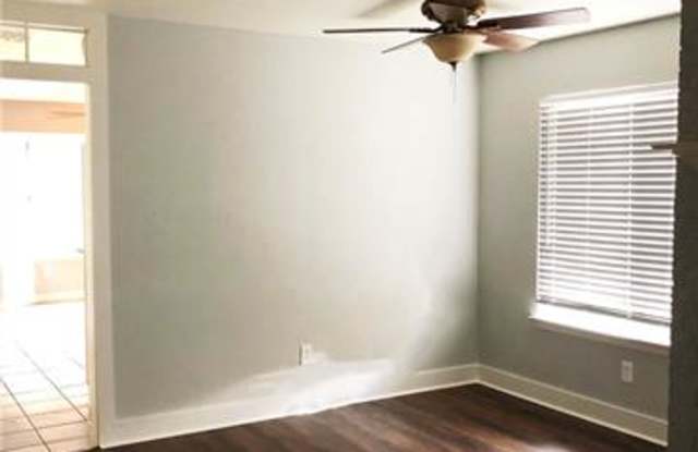 2901 Hazelwood Drive Gallery 4