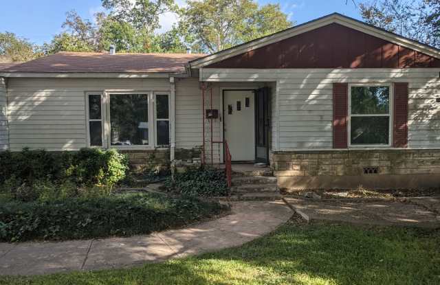 3 Bed 2 Bath with Enclosed Patio, Fenced Yard, and Garage photos photos