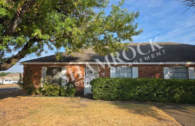 2/2 Duplex in Waco ISD Gallery 1