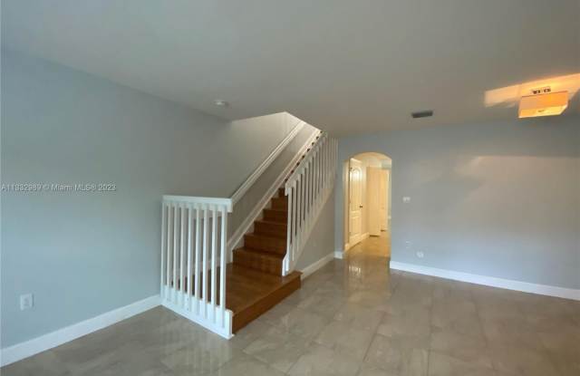 3015 SW 129th Ter Gallery 4