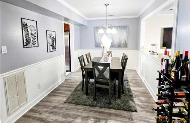 409 Shagbark Road Gallery 3
