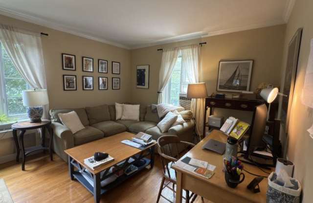 17 Monmouth Ct. Gallery 1