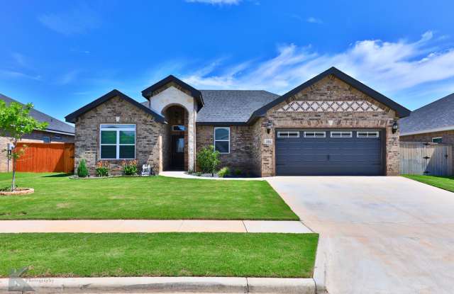 4 bedroom, 2 bath, 2 car garage! Wylie EAST schools Gallery 4