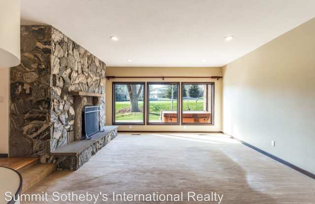 1501 Meadow Loop Road Unit 9 Gallery 3