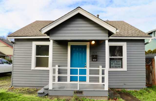 Cozy Remodeled 3-bedroom 2 bath Home - Close to State Capitol - On BUS LINE photos photos