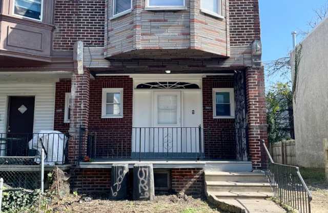 Lovely 3-Bedroom Townhouse in North Philadelphia! Available mid-November! Gallery 3