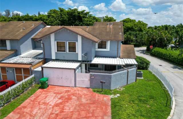 8093 NW 99 Street photos photos