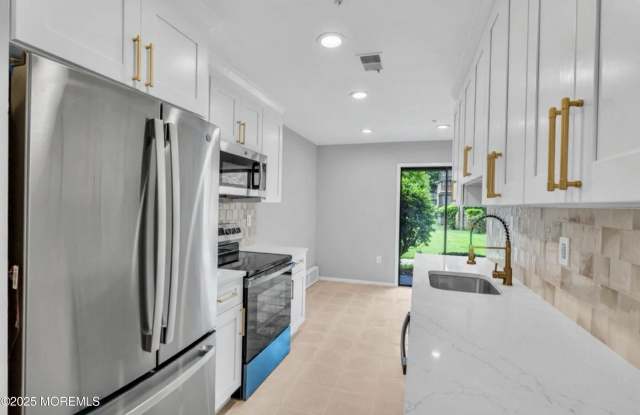 70 Overlook Way unit: A - 70 Overlook Way, Monmouth County, NJ 07726
