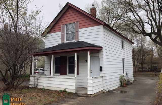 1519 - 2nd St. N.E. - 1519 2nd Street Northeast, Minneapolis, MN 55413