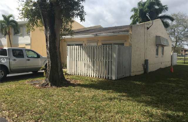 22324 SW 103rd Ct Gallery 2