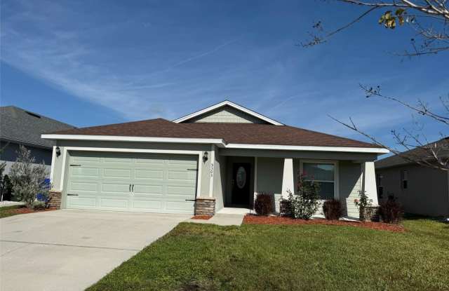 5303 WHITE EGRET Lane Gallery 1