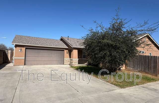 717 West Perez Ave - 717 West Perez Avenue, Visalia, CA 93291