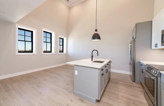 48 Franklin St # 402 photos photos