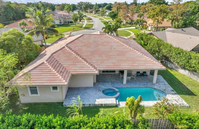 13620 Folkestone Court W photos photos