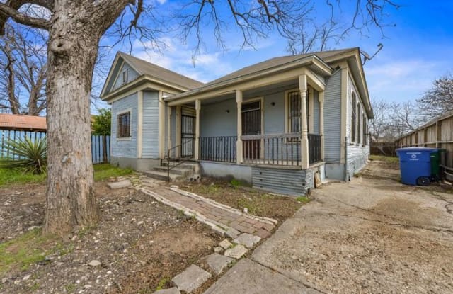 656 North San Ignacio Avenue - 656 North San Ignacio Avenue, San Antonio, TX 78228