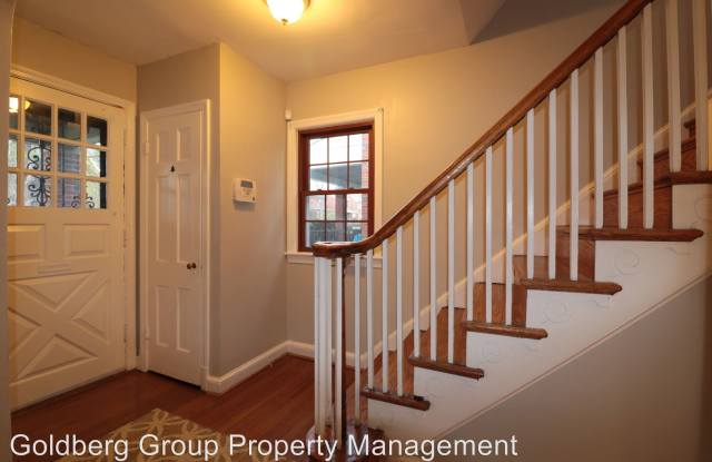 1370 Tewkesbury Place, NW Gallery 3
