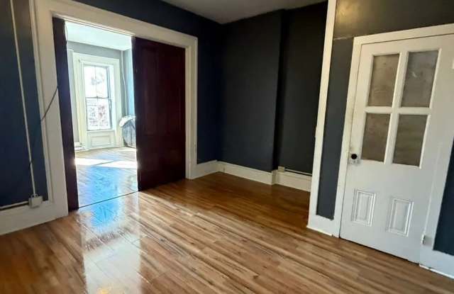 204 West Martin Street Gallery 2