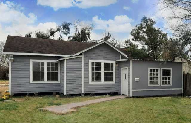 1503 link av - 1503 Link Avenue, Orange, TX 77630