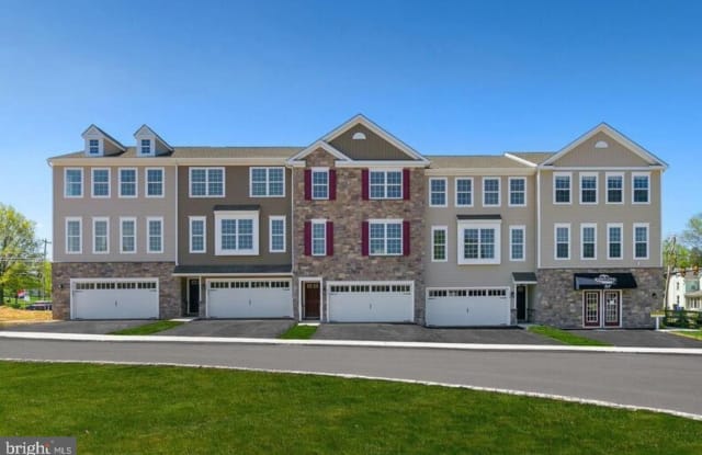 1012 CHAPMAN CIRCLE - 1012 Chapman Circle, Montgomery County, PA 19440
