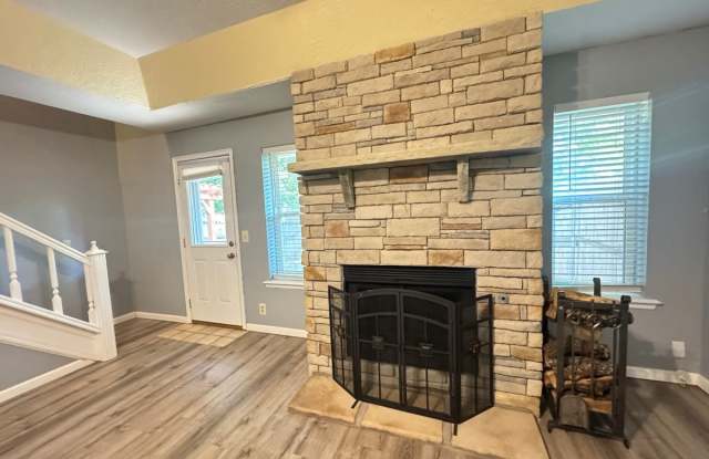 905 Rambling Oaks Drive Gallery 4