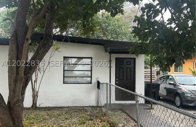 1080 NW 121st St Gallery 2