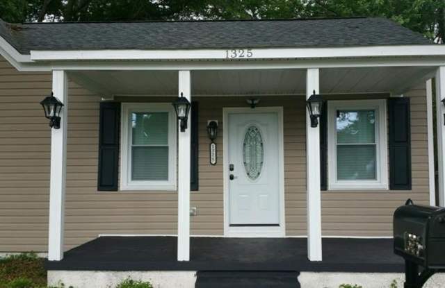 1325 W Little Creek Road photos photos