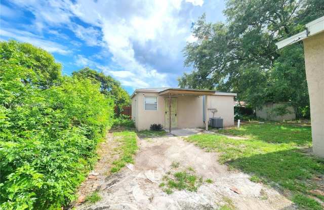 2141 NW 91st St photos photos