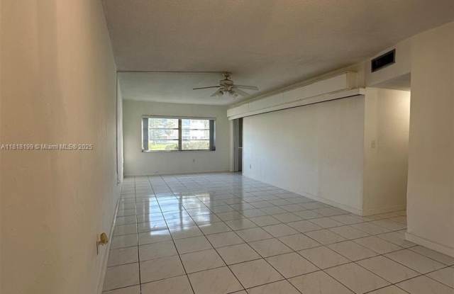 2825 NE 201 ST TER photos photos