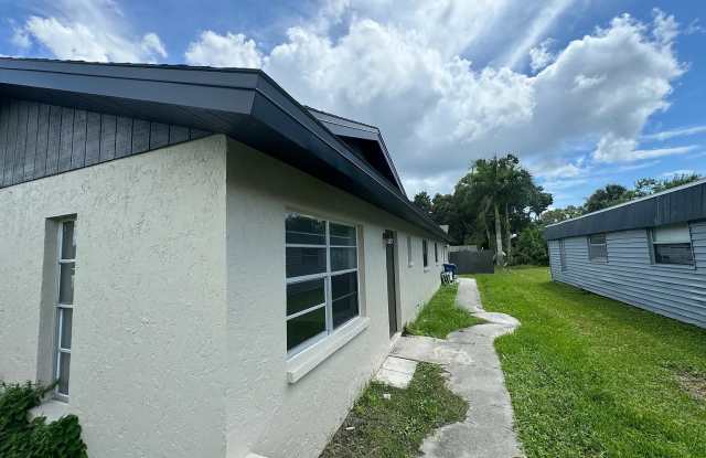 1900 Marcia Street - 1900 Marcia Street, Vamo, FL 34231