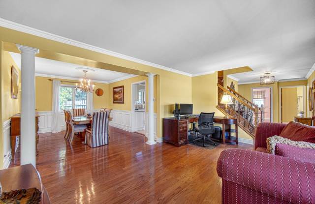 10700 Churchill Drive Gallery 4