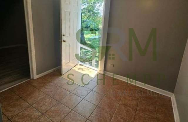 Updated 3BR house in West Louisville-Section 8 Accepted! **$400 off your first months rent** - 1712 Saint Louis Avenue, Louisville, KY 40210