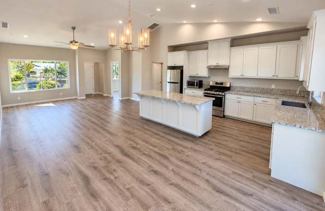 3BR Home w/ Solar, Garage & Large Yard! Gallery 1
