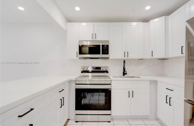 6095 W 19th Ave photos photos