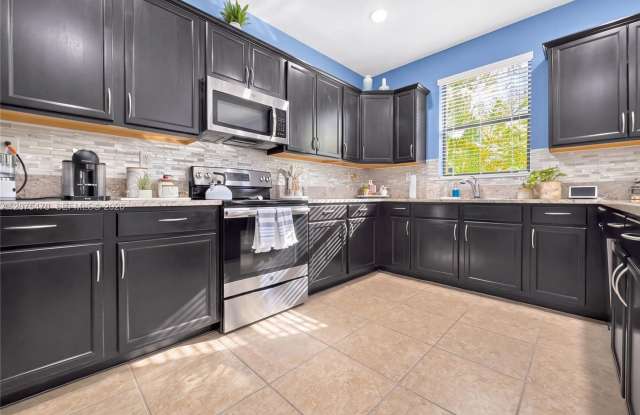 4276 SW 166th Court 1, Miami, FL 33185 - 5295 Gallery 1