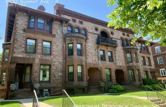 600 Summit Ave - 600 Summit Avenue, St. Paul, MN 55102