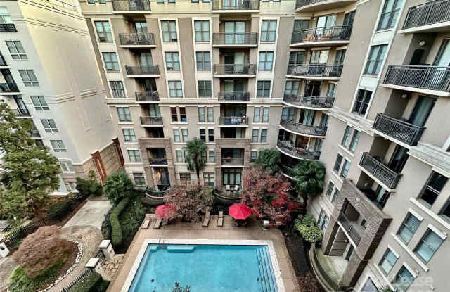 718 W Trade Street unit: 606 photos photos