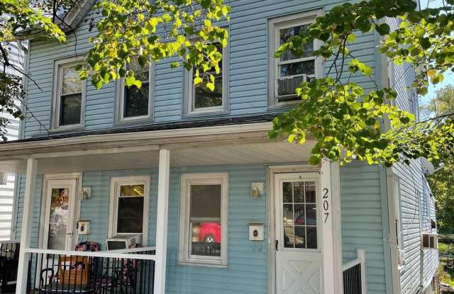 207 MAIN STREET - 207 Main Street, Groveville, NJ 08620