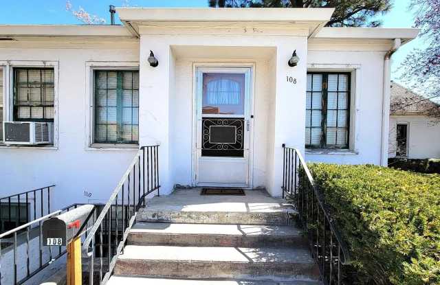 Charming 1 Bedroom Apartment in the Heart of Boise's East End! photos photos